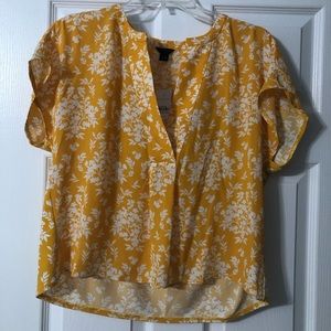 Ann Taylor blouse. Size small. NWT.